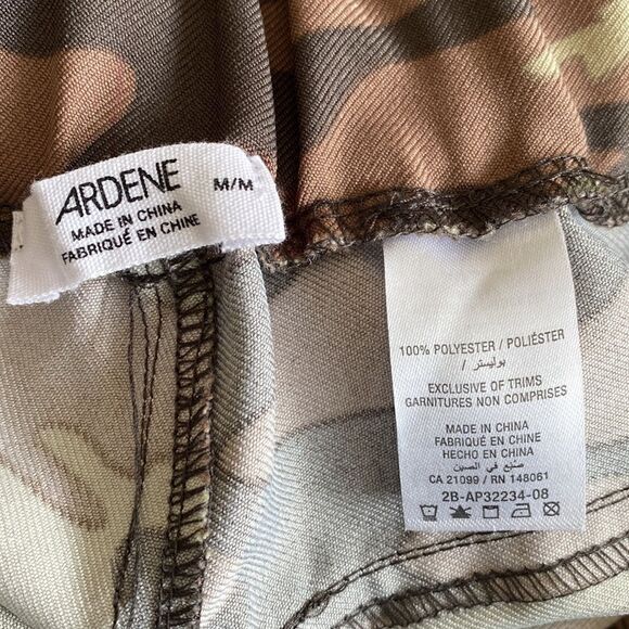 NWT Ardene Camo Cargo Pants - Picture 9 of 12